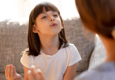 Como a Criança Aprende a Falar